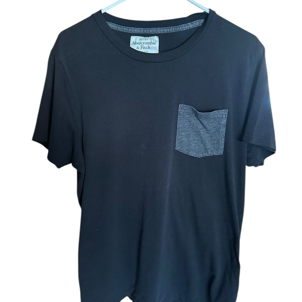 Abercrombie & Fitch Black Y2K Short Sleeve Tee with Gray Chest Pocket